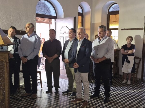 Ο Δήμαρχος Τεμπών Γιώργος Μανώλης στις λατρευτικές εκδηλώσεις για την εορτή της Αγίας Τριάδας στη Ραψάνη και στα Τέμπη