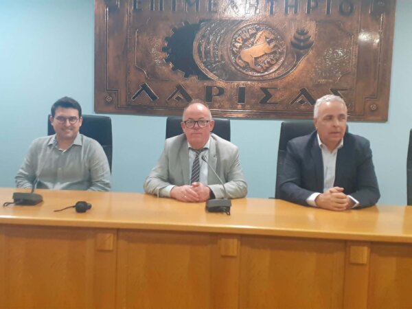 Ενημερωτική εκδήλωση για την Τεχνητή Νοημοσύνη και την επιχειρηματικότητα στο Επιμελητήριο Λάρισας (φωτ. & βίντεο)