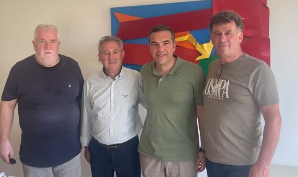 Mε Τσίπρα αντιπροσωπεία αγροτών για τα φωτοβολταϊκά (φωτ.)