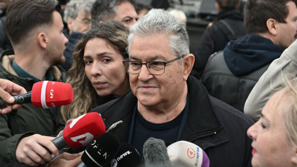 Τρίκαλα: Στην 83η Επέτειο της «Μάχης της Πόρτας» ο Δ. Κουτσούμπας