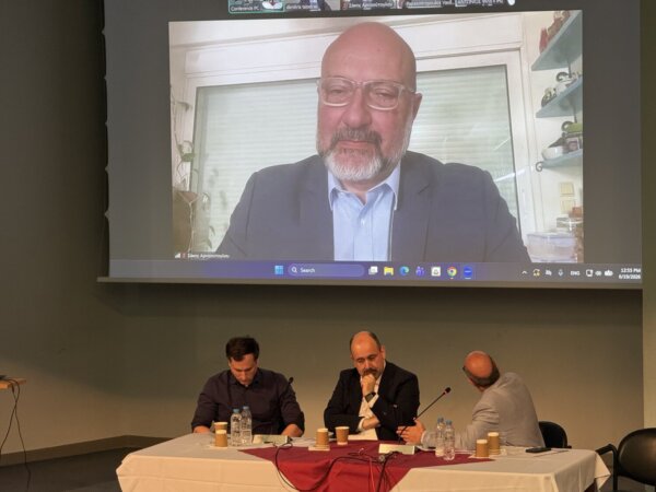 Σάκης Αρναούτογλου από το Γεωπονικό Πανεπιστήμιο: Δεν θα αφήσουμε τους σπόρους και την Ελληνική Γεωργία στα χέρια λίγων πολυεθνικών