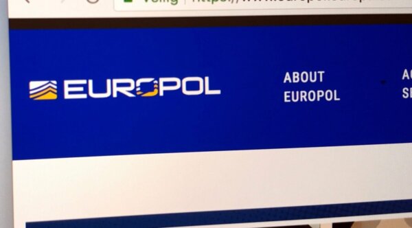 Απατηλό e-mail «από την Αστυνομία και τη Europol» στέλνεται μαζικά στους πολίτες – Τι πρέπει να προσέξουμε