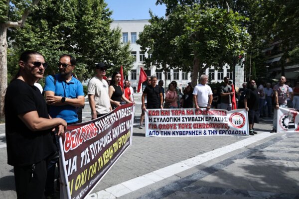 Εργαζόμενοι σε κατασκευές, τρόφιμα, επισιτισμό-τουρισμό: «Ζητάμε συμβάσεις και δικαιώματα» (φωτ. & βίντεο)
