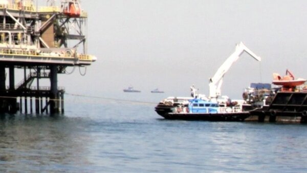 Πλοία ήδη διασχίζουν τα Στενά του Ορμούζ ανακοίνωσε ο Διεθνής Ναυτιλιακός Οργανισμός-Κάτω από τα 75 δολ. το μπρεντ